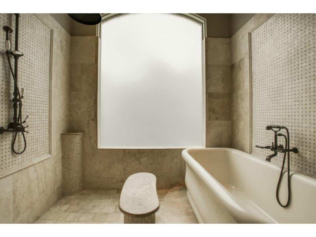 4436-Brookview-master-bath