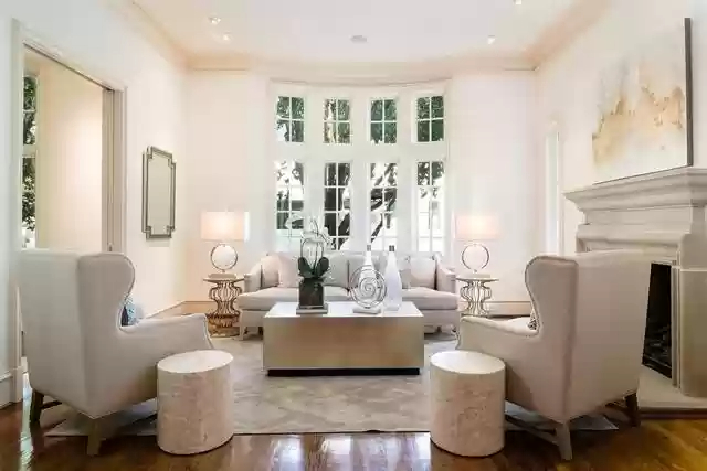 4500-Belclaire-Ave-1-aa