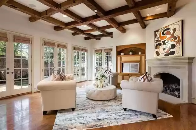 4500-Belclaire-Ave-1-aa