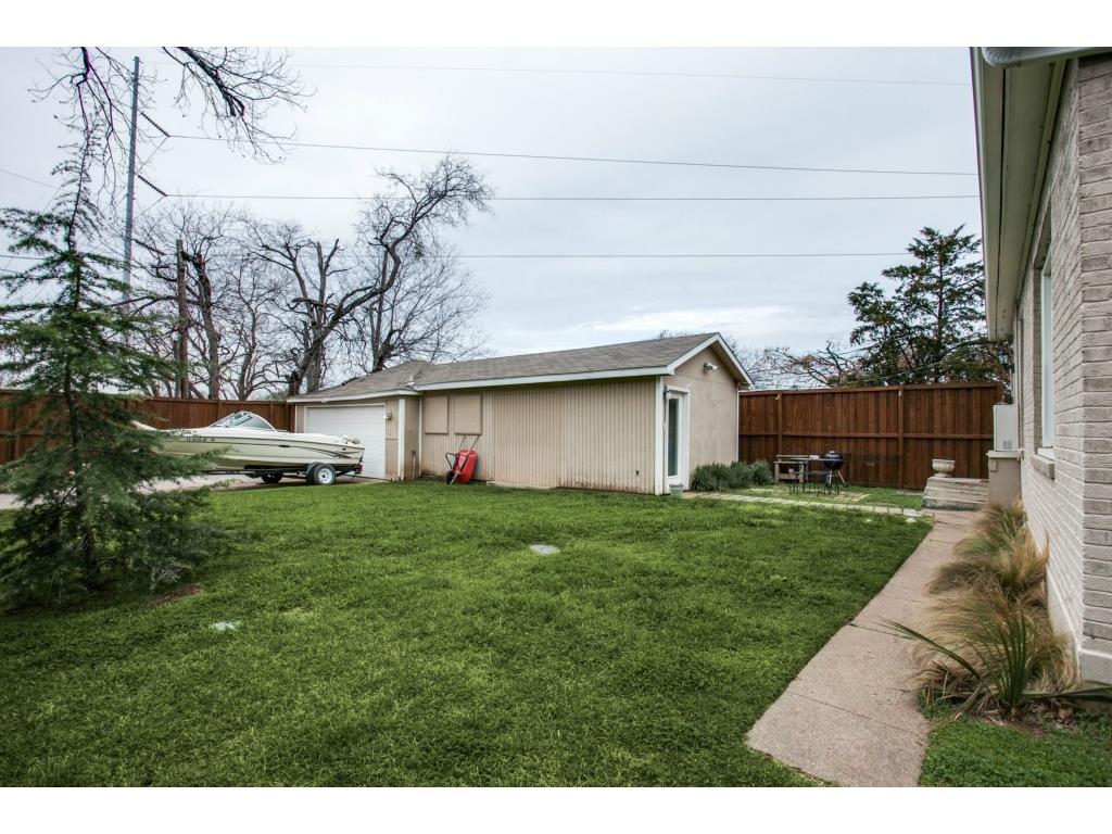 4503-Vandelia-Backyard