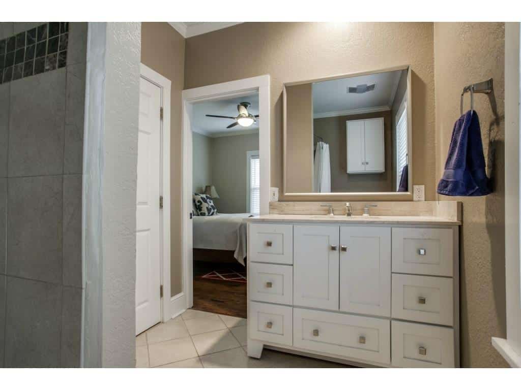 4503-Vandelia-Master-Bathroom