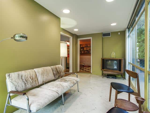 4504-Bordeaux-garden-room-2