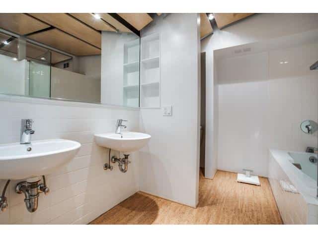 456-Remuda-master-bath3