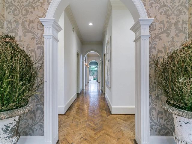 4601-Christopher-Place-1-1