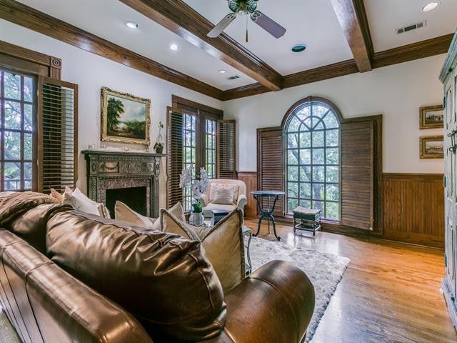 4601-Christopher-Place-3-1