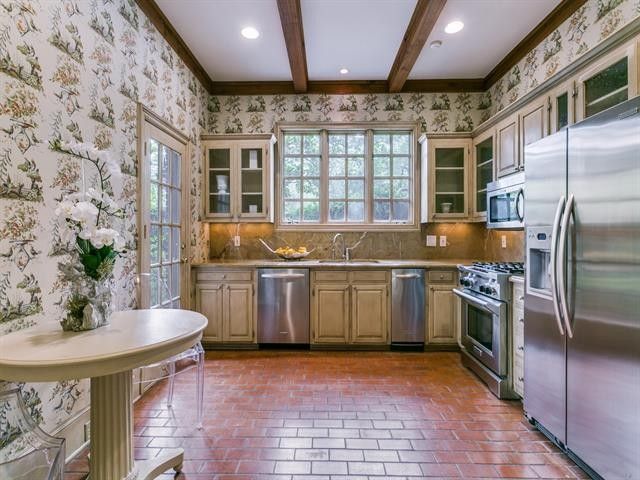 4601-Christopher-Place-3-1