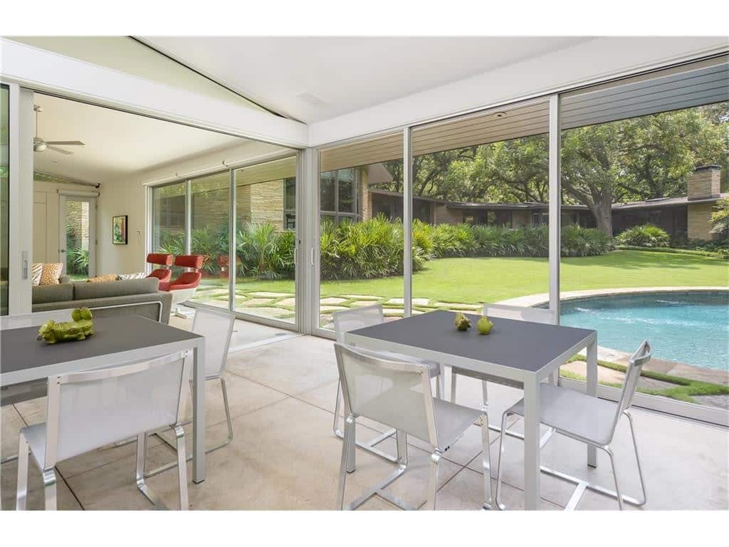 4605-Watauga-poolside-dining-1024x768