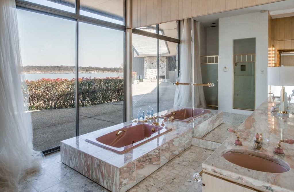 4606-Chapel-Hill-Shoot2Sell-1024x576