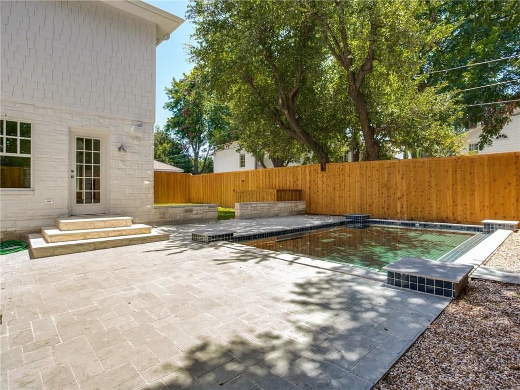 4633-Edmondson-HP-Pool-1024x768