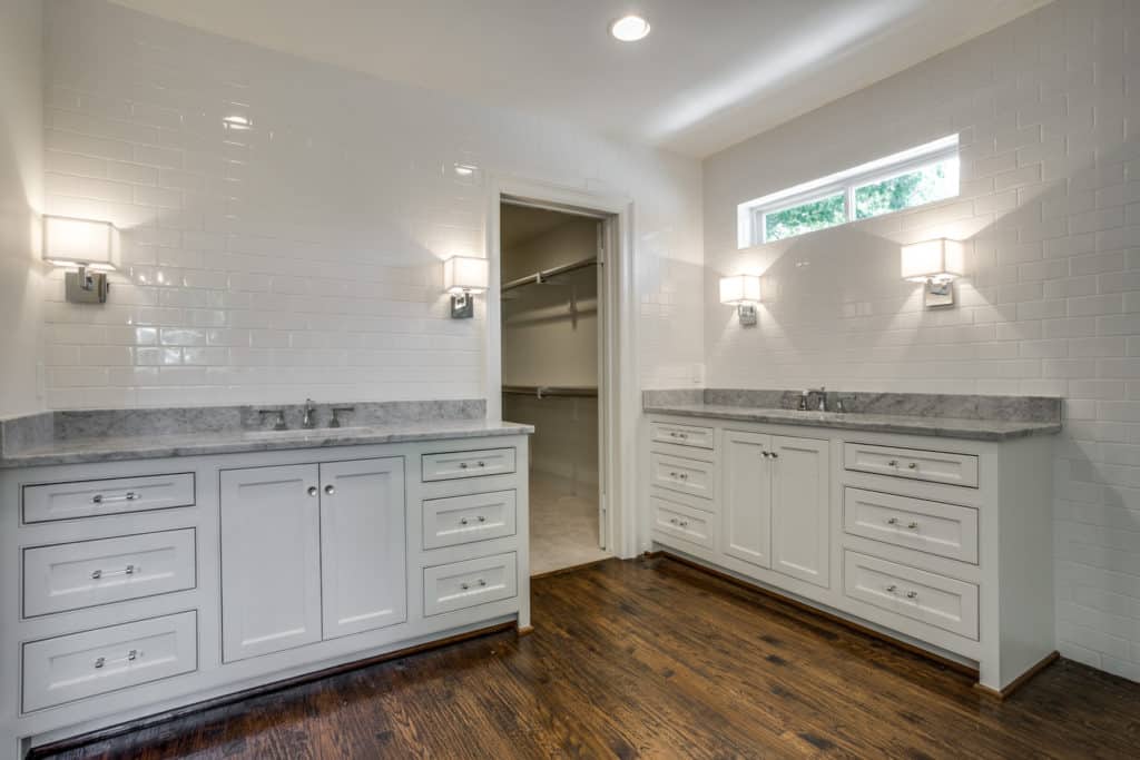 4633-Edmondson-master-bath-2-1024x683