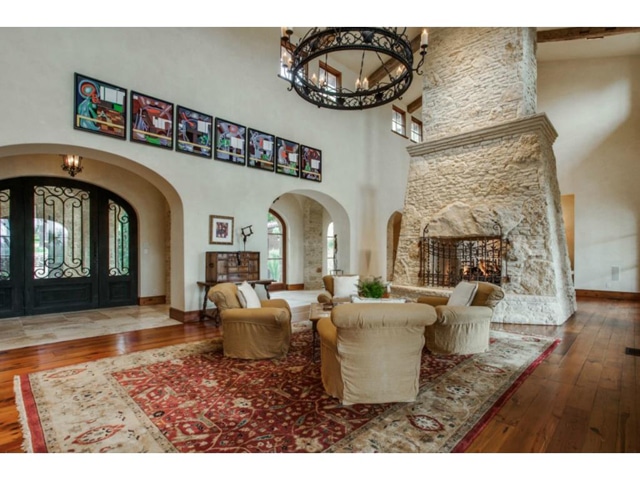 4636-Chapel-Hill-Great-Room