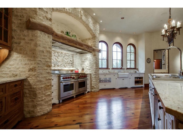 4636-Chapel-Hill-Kitchen-2