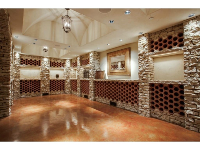 4636-Chapel-Hill-Wine-Storage