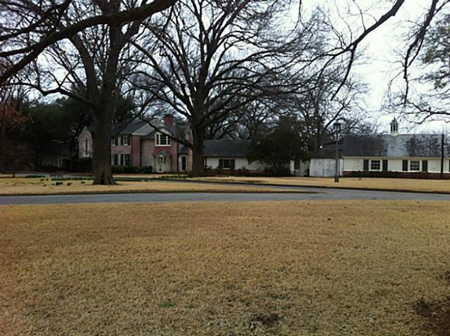 4644-Park-Lane-exterior