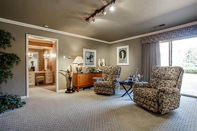 4646-Chapel-Hill-bedroom