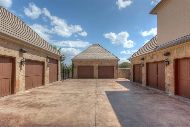 4657-Benavente-Court-3