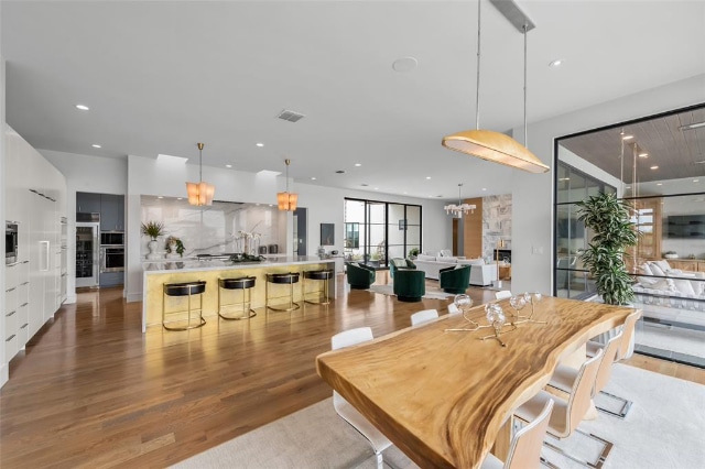 4658-Santa-Cova-Court-1