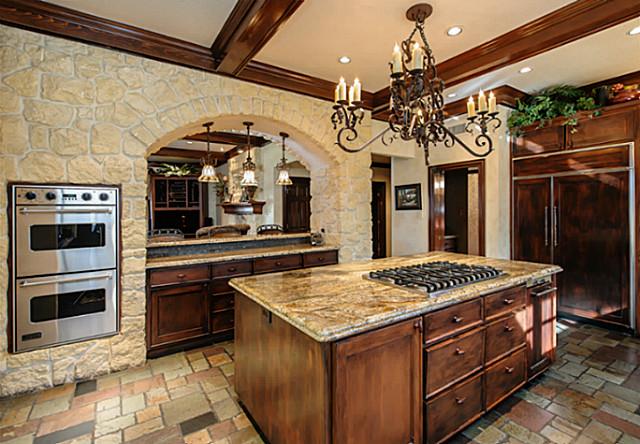 4707-Chapel-Hill-kitchen-3