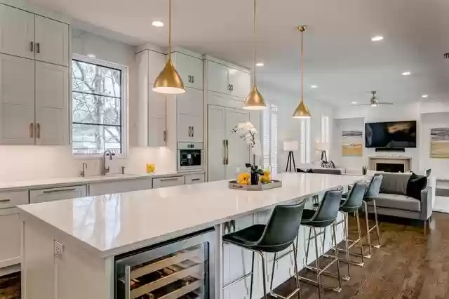 09_4730RoyalLane_009_mls-1