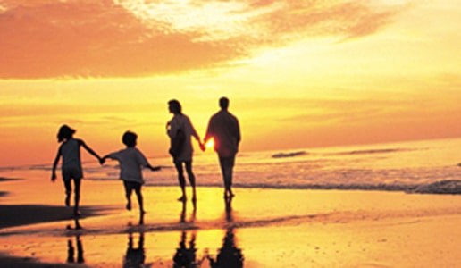 48f75_Family_Beach_Sunset