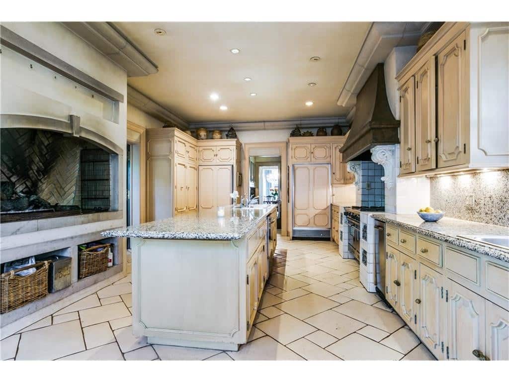 4907-lakeside-kitchen1-1024x768