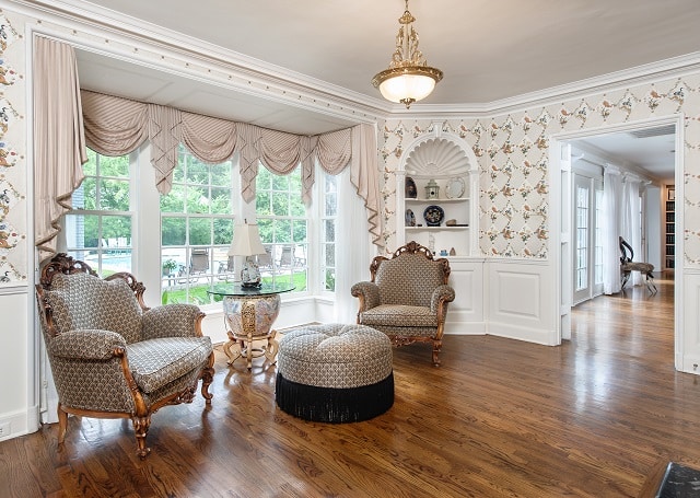 4907Deloache124H.jpgkeeping