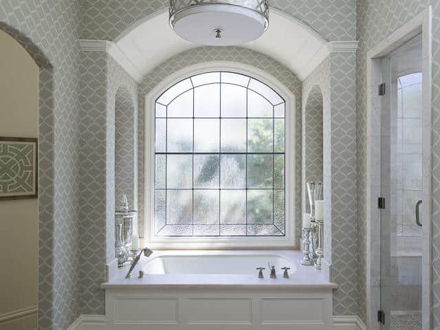 4923-deloache-bathtub-room