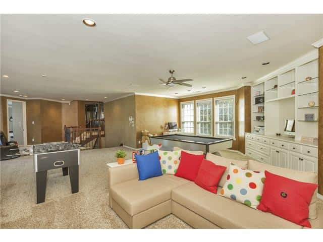 50-Picadilly-Park-gameroom