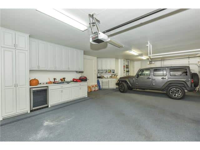 50-Picadilly-Park-garage