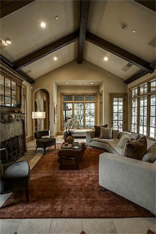 5019-Shadywood-family-beams
