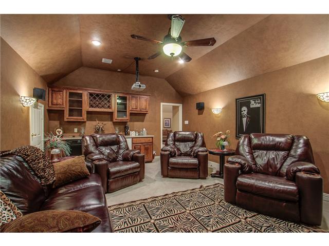 502-Northwood-Media-Bar