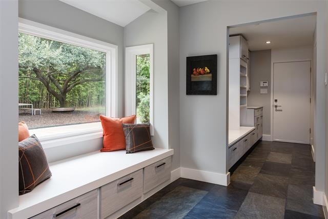 Pebble-brook-front-door-before