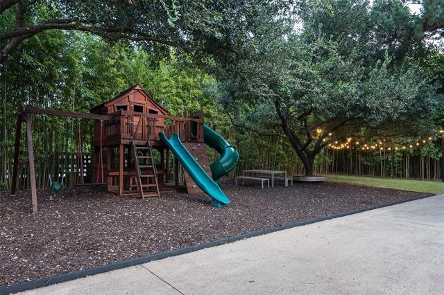 Pebble-brook-front-door-before