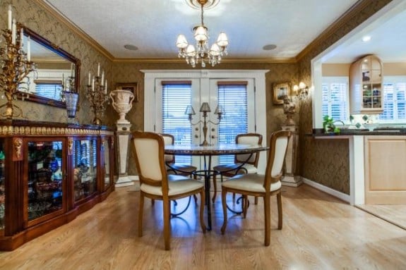 5029-Pershing-Dining-575x383