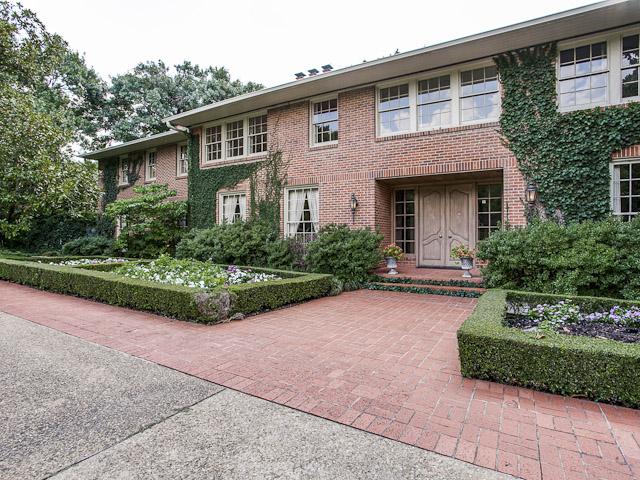 5038-Deloache-CU-front