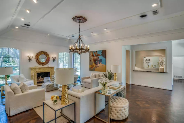 5054-Lakehill-Court-1