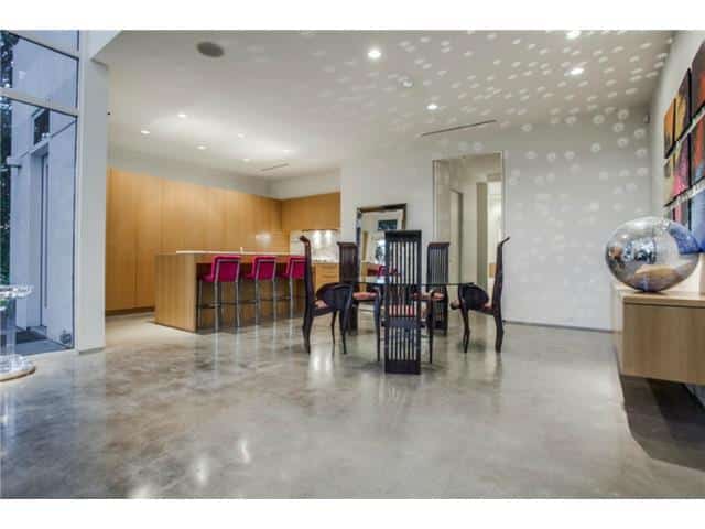 51-Vanguard-Dining-2