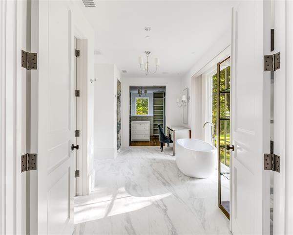 5142-Stonegate-Road7