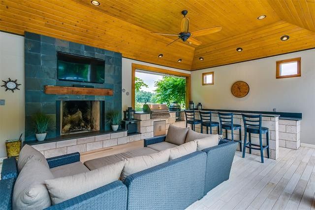 640x420-medium-2-verts