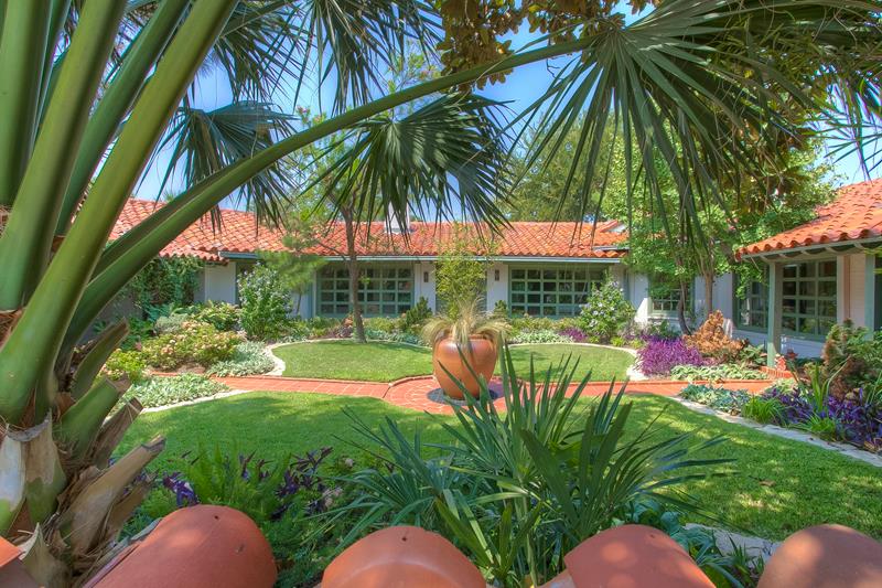 52-Valley-Rideg-fw-ext