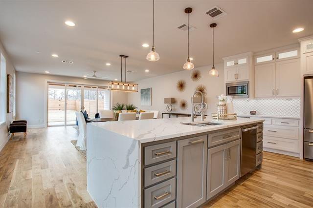 520a9b92bfc64a839b7e21cc362c5de9l-m3107530260od-w1024_h768