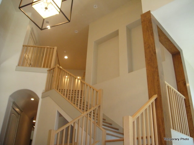 5233-Stonegate-stairs1