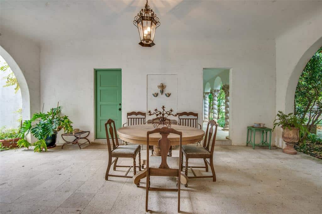 5301-Miramar-front-door