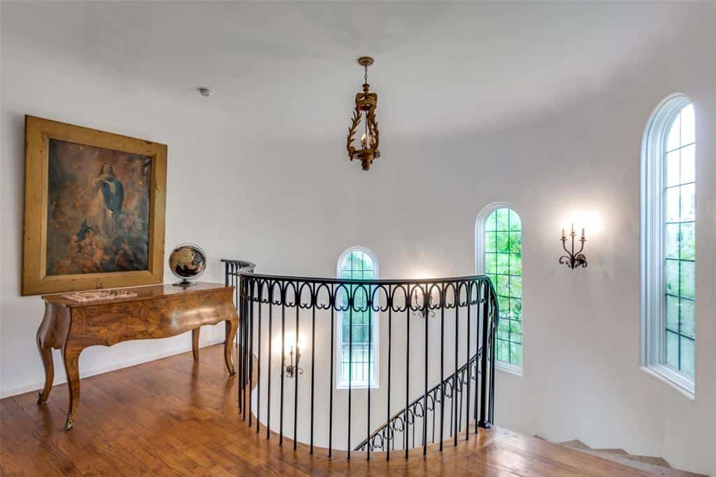 5301-Miramar-front-door