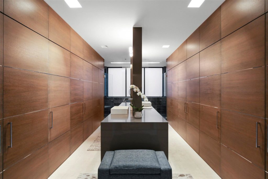 4321-Travis-ext1-1024x683