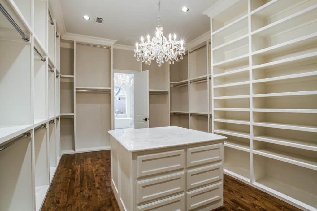 5350-Falls-Road-Master-Closet-1024x683