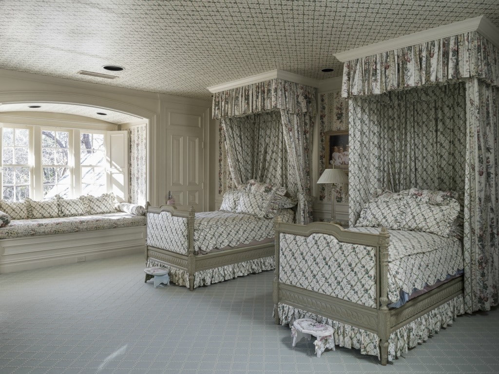 5505-Chatham-Hill-bedroom-1024x768