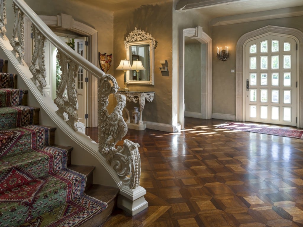 5505-Chatham-Hill-foyer-1024x768
