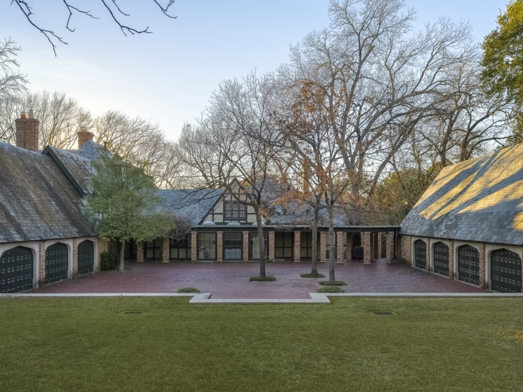 5505-Chatham-Hill-garages-1024x768