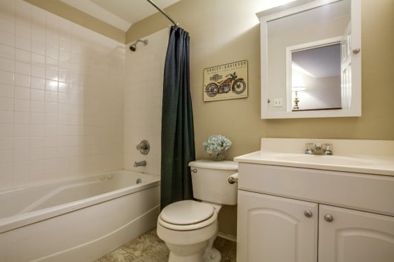 5518-Miller-Master-Bath-575x383